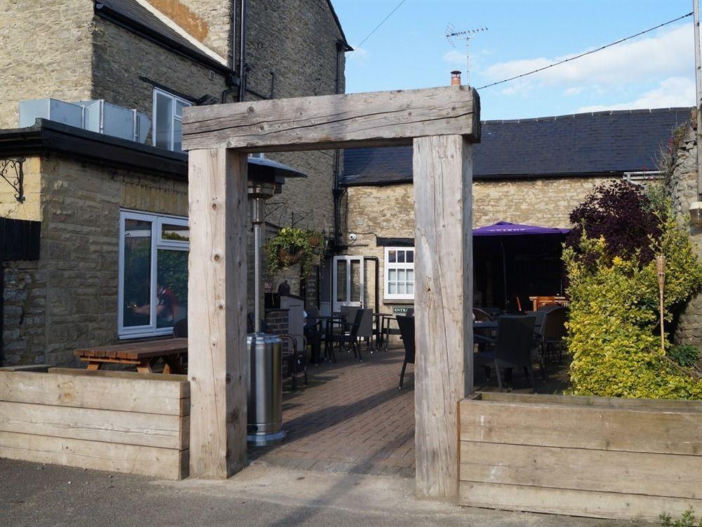The Plough Bicester Exterior foto